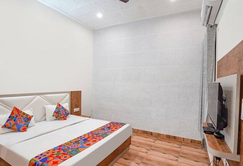 Fabhotel Sirtaj Suits