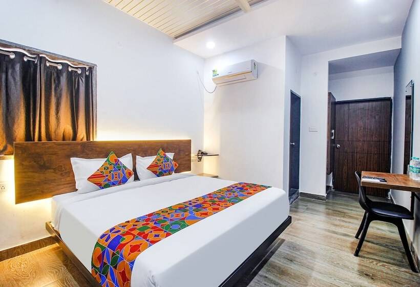 Fabhotel W Grand Suites