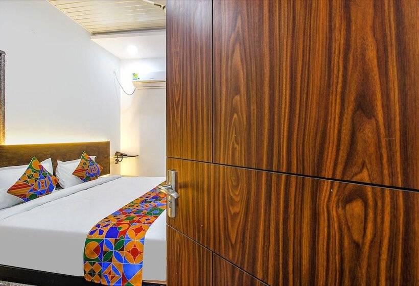 Fabhotel W Grand Suites