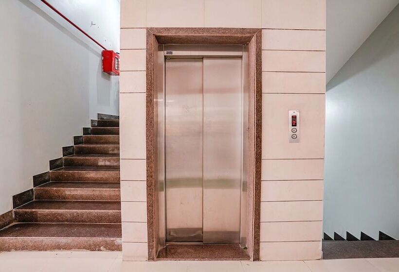 Fabhotel Western Inn