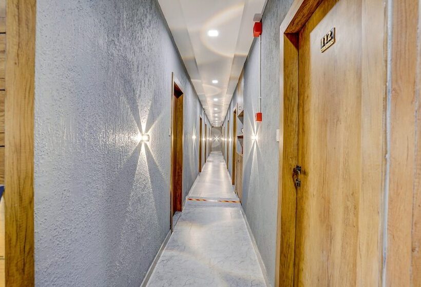 Fabhotel Western Inn