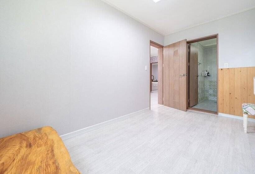 Namhae Familyae Pension