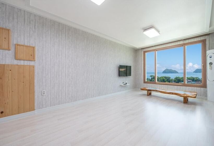 Namhae Familyae Pension