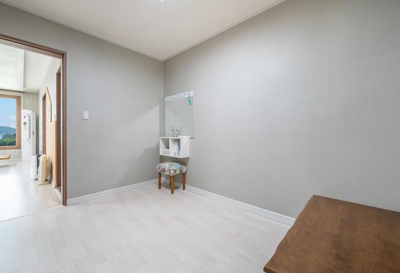 Namhae Familyae Pension