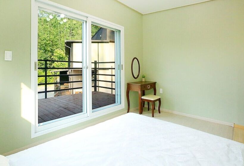 Hongcheon Stone Brown Pension