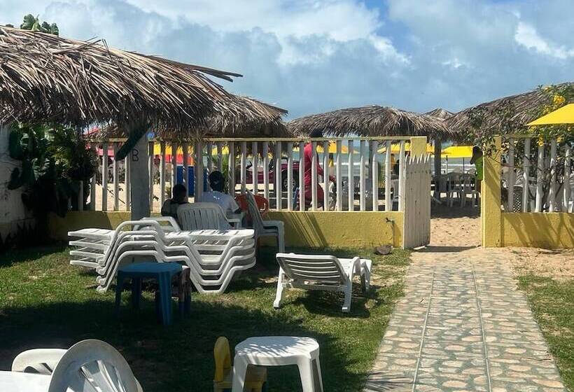 فندق فئة نجمة واحدة Pousada Girassol Genipabú