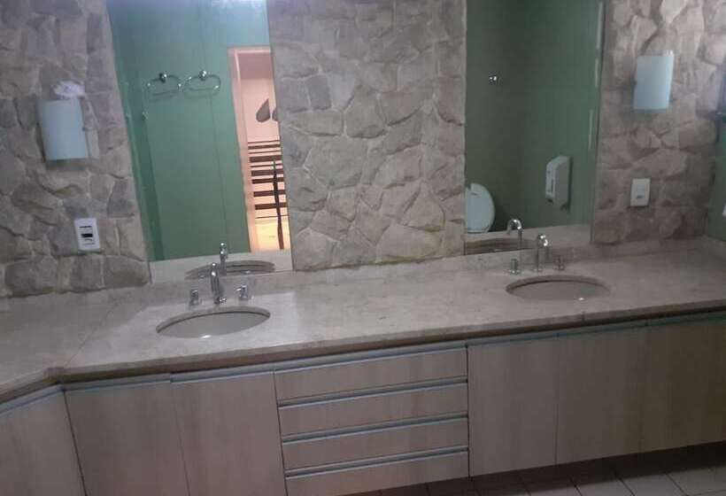 فندق فئة نجمة واحدة Morada Marista