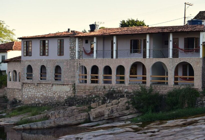 פונדק Serra Grisante Pousada