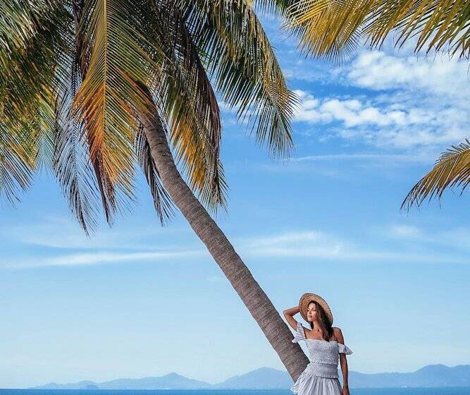 簡易ホテル Sea&sky Luxury Absolute Beachfront Villa