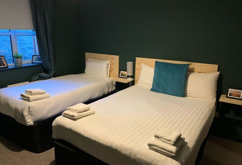 פונדק The Lamplight Wines