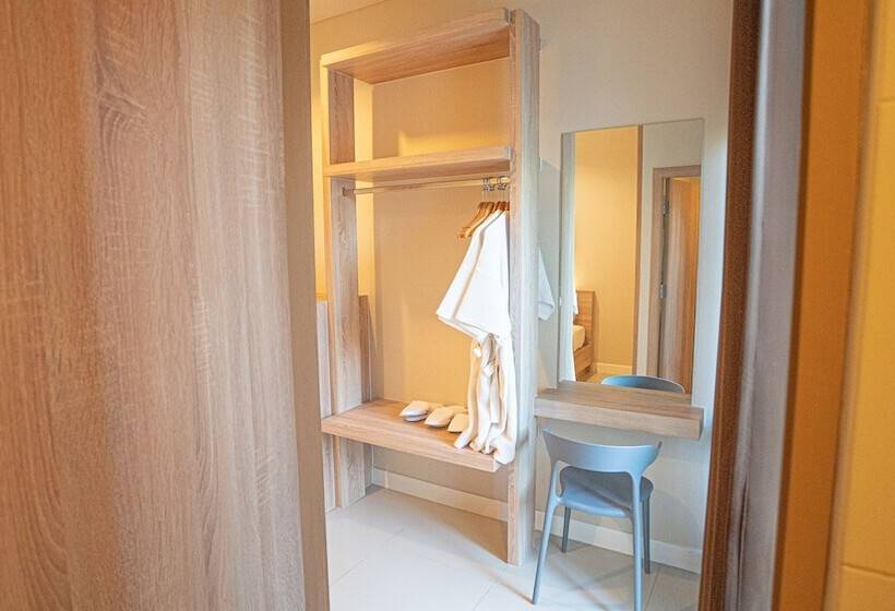 酒店 B2 Korat Night Market Boutique