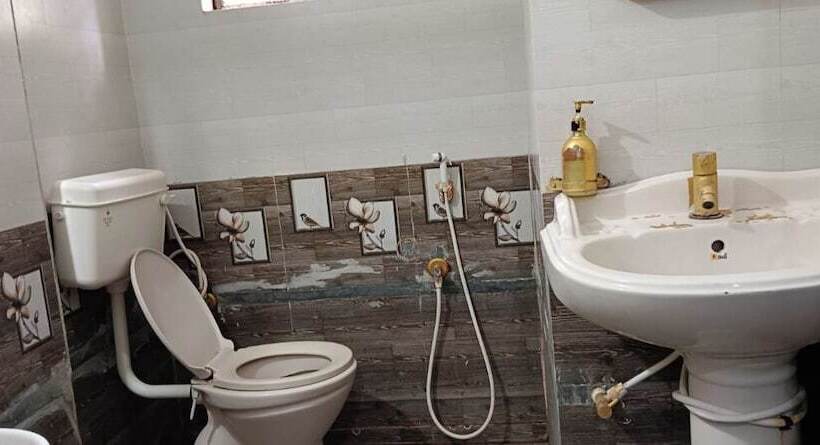 בית מלון כפרי Bandipura Khans Resort