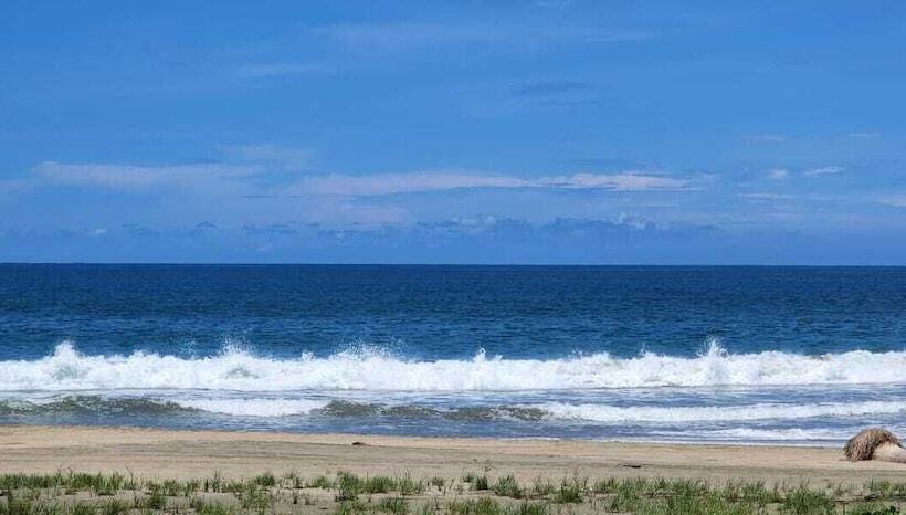 فندق Beach Paradise