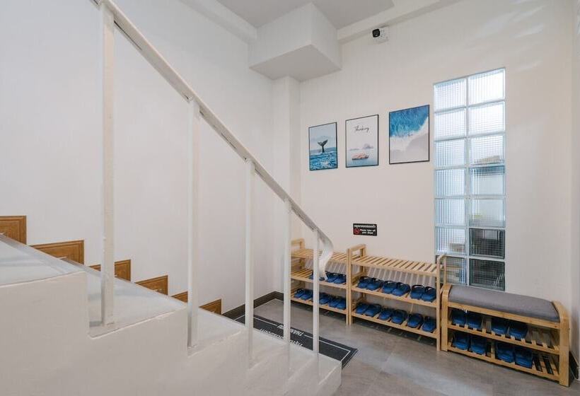 호텔 Blue Rabbit Phuket