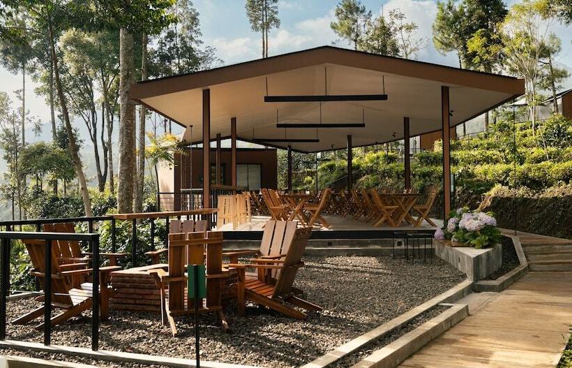 Hotel Bobocabin Dieng Wonosobo