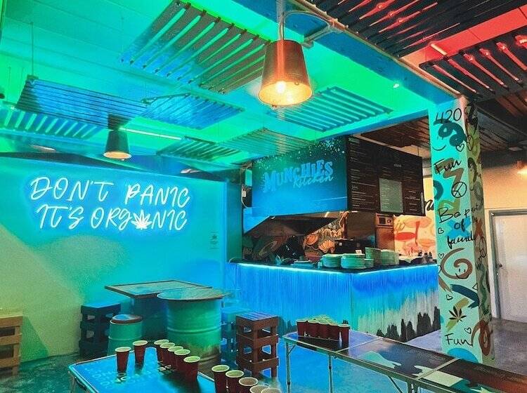 Отель Bodega Krabi