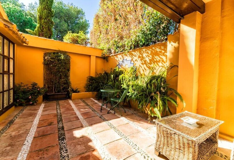 ホテル Boutique Al-ana Marbella