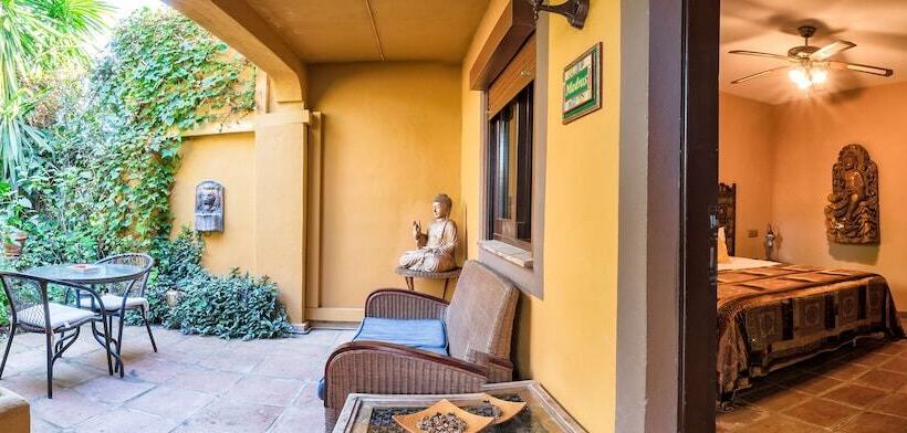 ホテル Boutique Al-ana Marbella