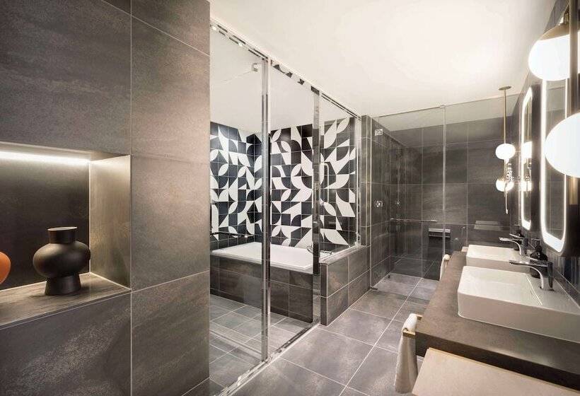 فندق Canopy By Hilton Osaka Umeda