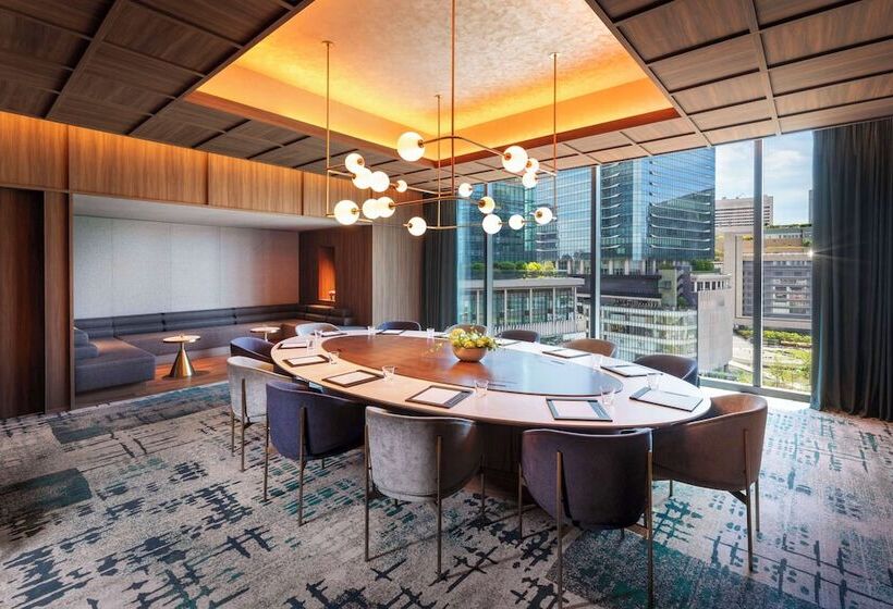 فندق Canopy By Hilton Osaka Umeda