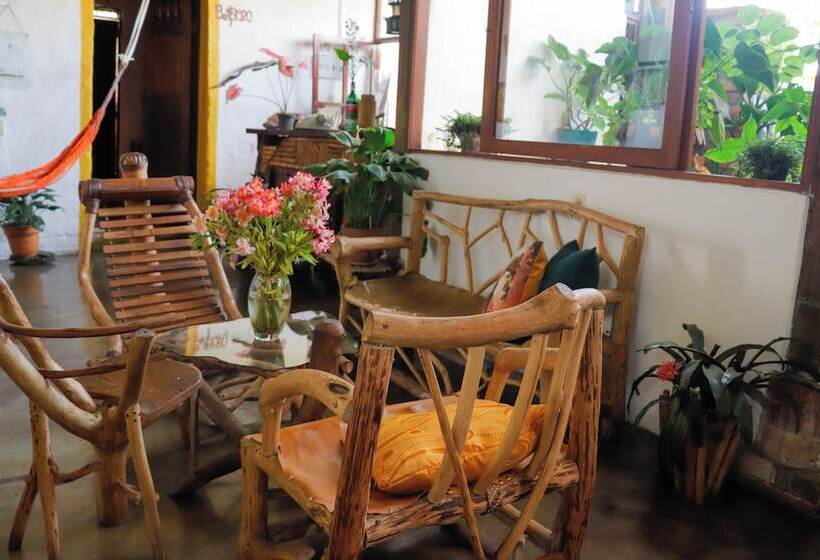 فندق Casa Tarza San Agustín