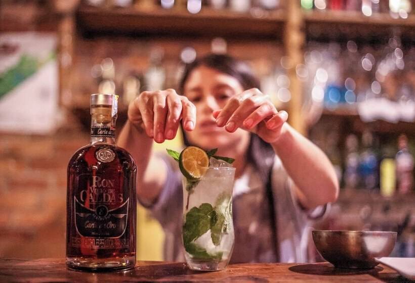 هتل Casa Tarza San Agustín