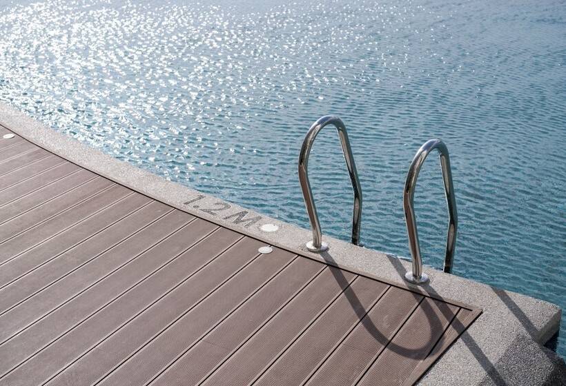 فندق Citadines Waterfront Kota Kinabalu