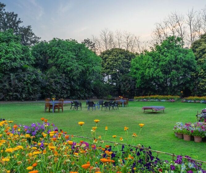 호텔 Citrus County, Hoshiarpur, Amã Stays & Trails