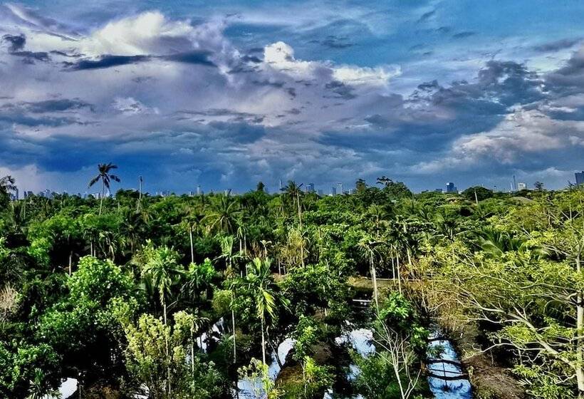 בית מלון כפרי Coconut Lane Bangkok