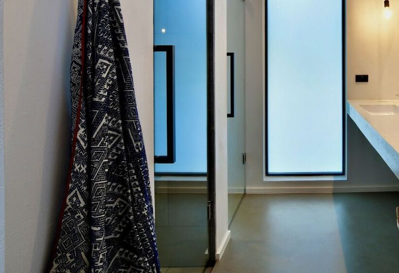 בית מלון כפרי Coconut Lane Bangkok