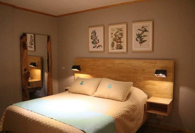 هتل Coffee Pickers Village By Hacienda Orosi