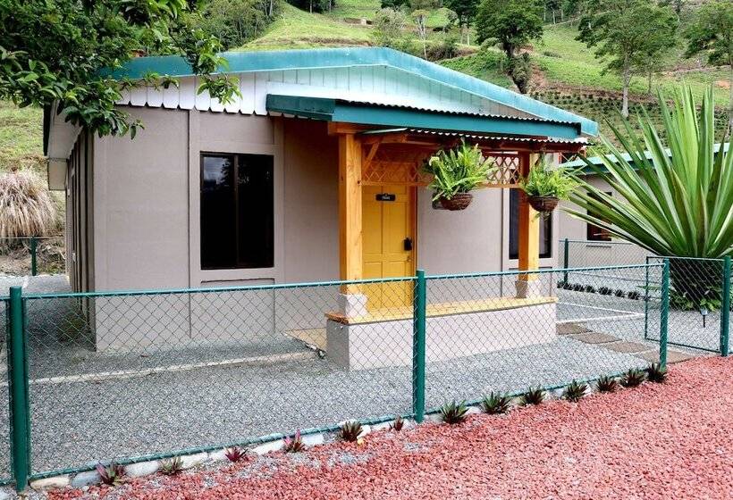 هتل Coffee Pickers Village By Hacienda Orosi