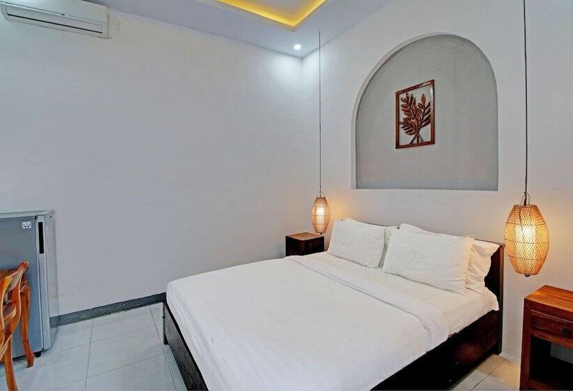 호텔 Collection O 93004 Double D Guest House