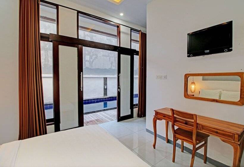 호텔 Collection O 93004 Double D Guest House