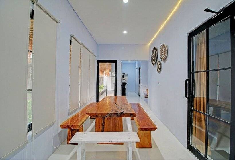 בית מלון כפרי Collection O 93004 Double D Guest House