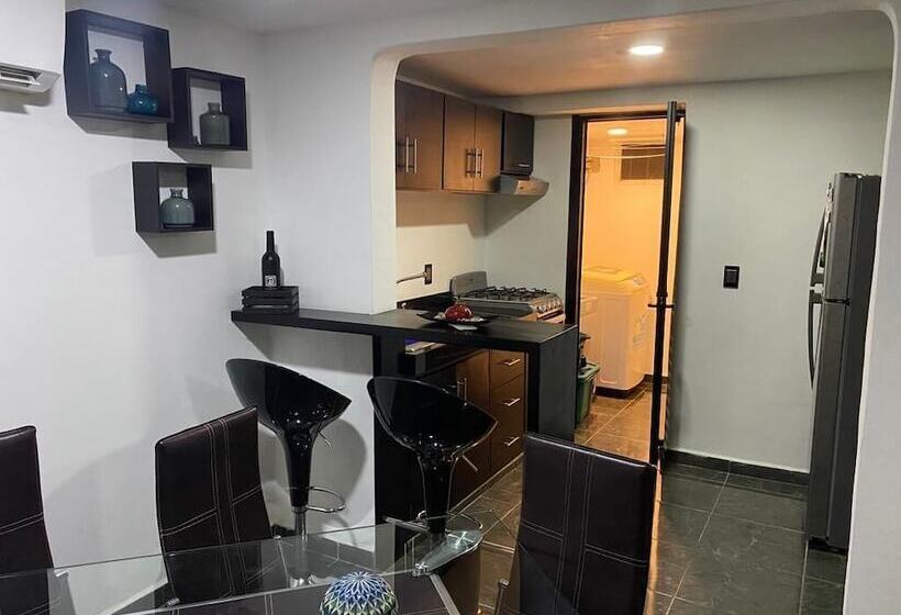 هتل Condo Mangos By Trvl2hm