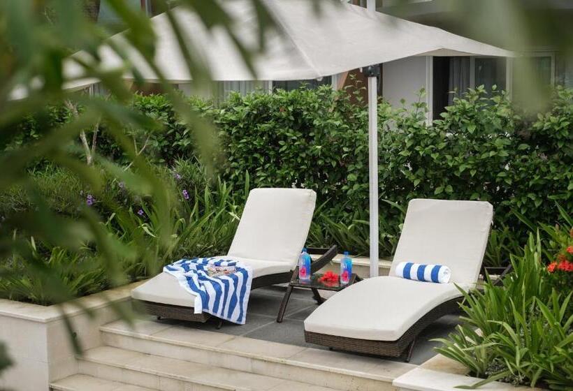 فندق Crowne Plaza Fiji Nadi Bay Resort & Spa, An Ihg