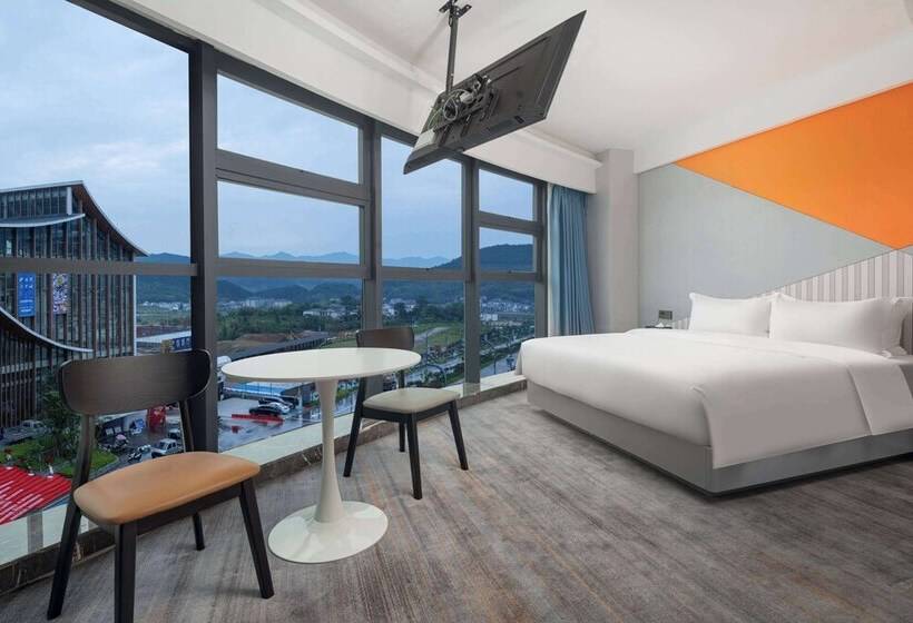 בית מלון כפרי Days Inn By Wyndham Pingxiang Wugong Mountain