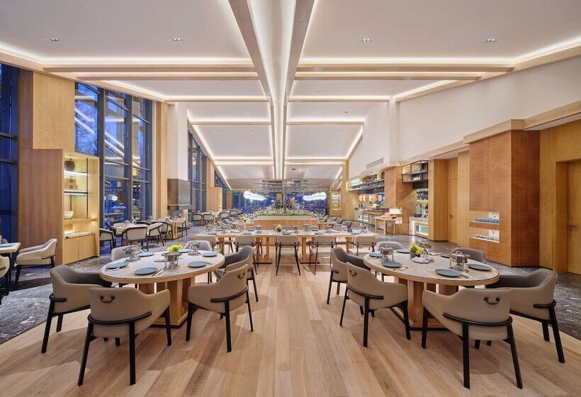 فندق Doubletree By Hilton Changbaishan Hot Spring