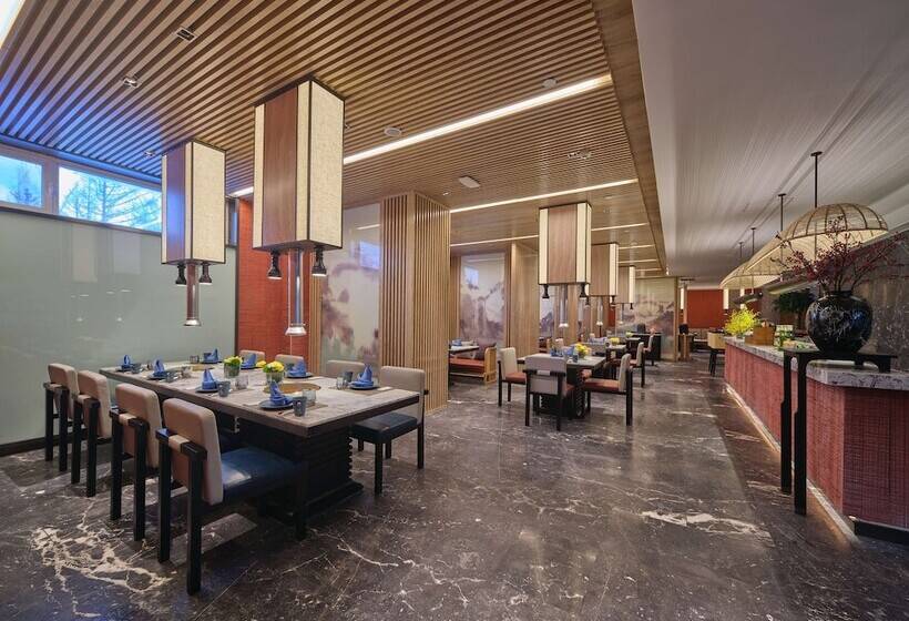 בית מלון כפרי Doubletree By Hilton Changbaishan Hot Spring