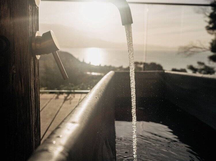 בית מלון כפרי Drift Off Grid - Luxury Eco Glamping