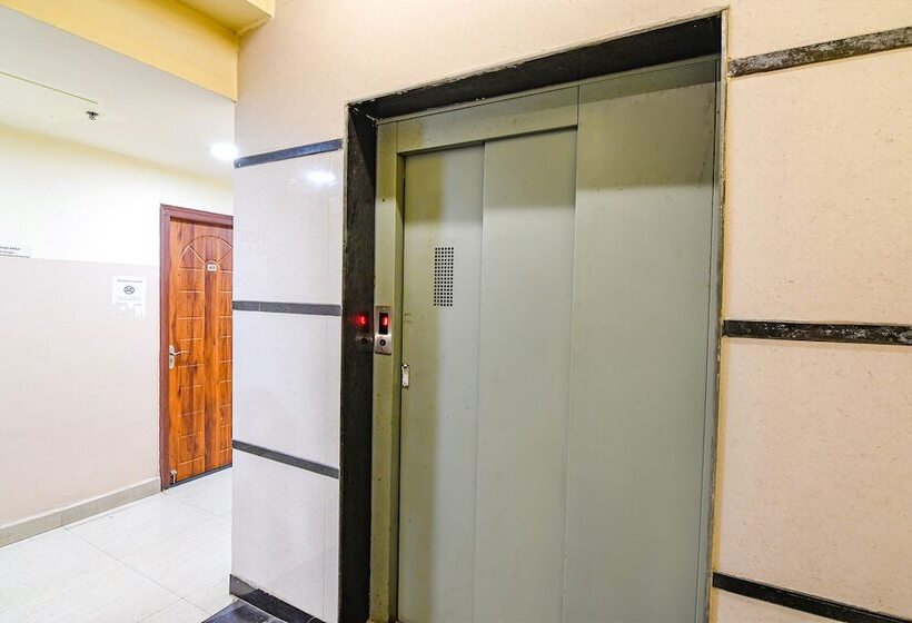 בית מלון כפרי Fabexpress Westin Plaza