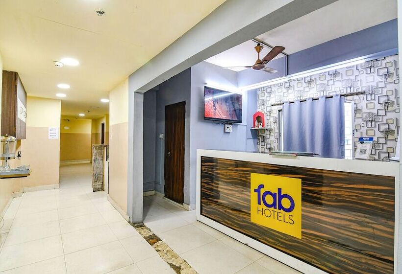 בית מלון כפרי Fabexpress Westin Plaza