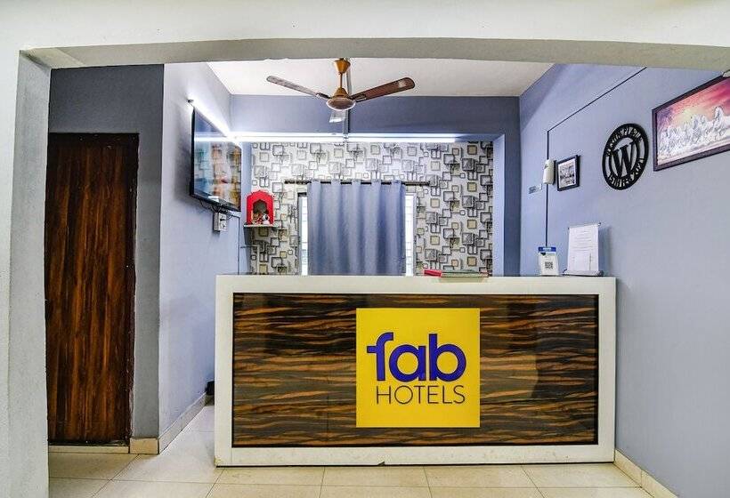 בית מלון כפרי Fabexpress Westin Plaza