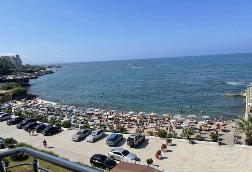 בית מלון כפרי Ferrara