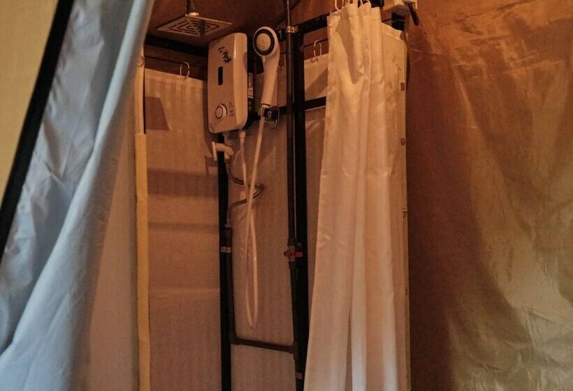 בית מלון כפרי Forest Lodge Eco Camp