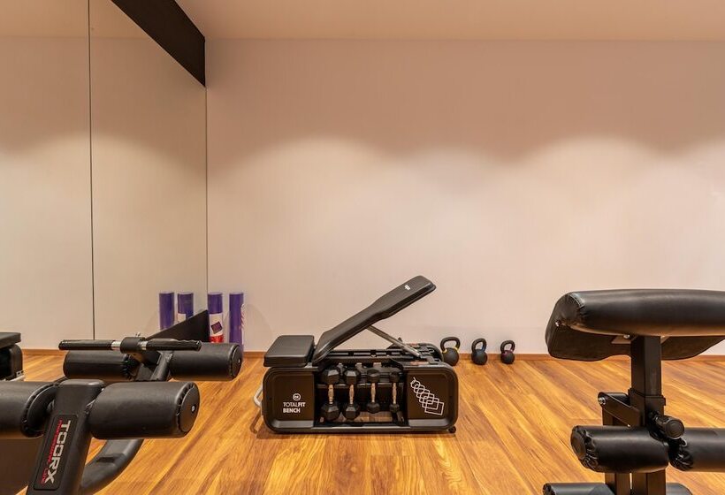 בית מלון כפרי Ftelia Black Villas