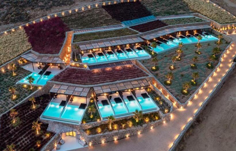 בית מלון כפרי Ftelia Black Villas