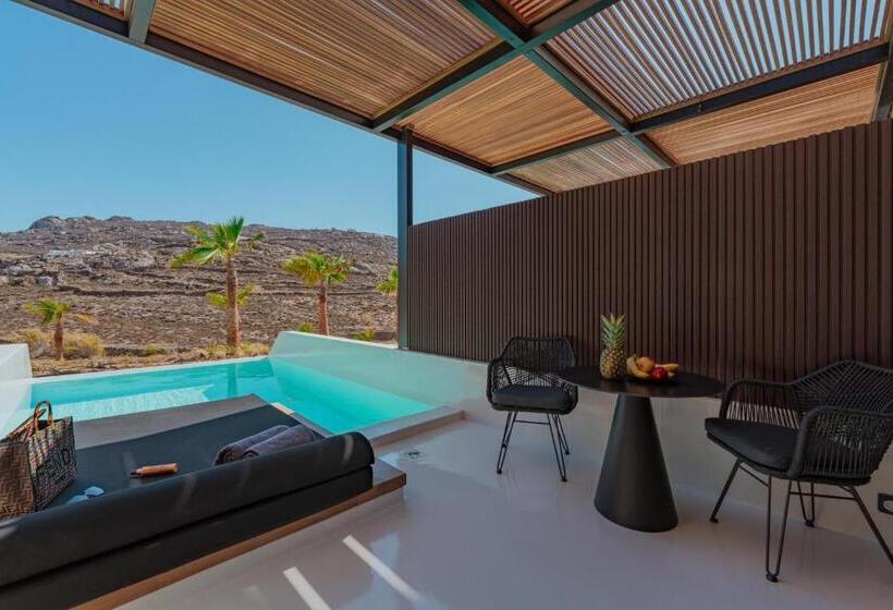 בית מלון כפרי Ftelia Black Villas