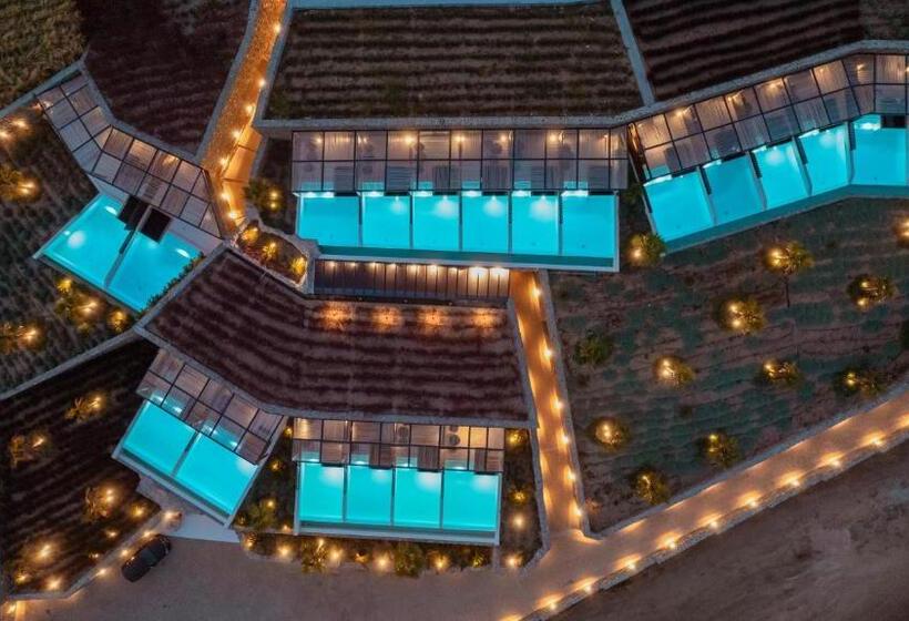 בית מלון כפרי Ftelia Black Villas